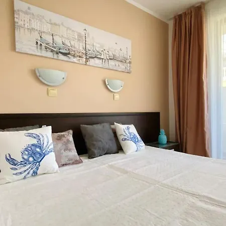 Апартхотел Apartello⊛com Diamond - Private Near Marina Dinevi In 4*