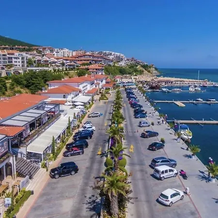 Апартхотел Apartello⊛com Diamond - Private Near Marina Dinevi In Свети Влас