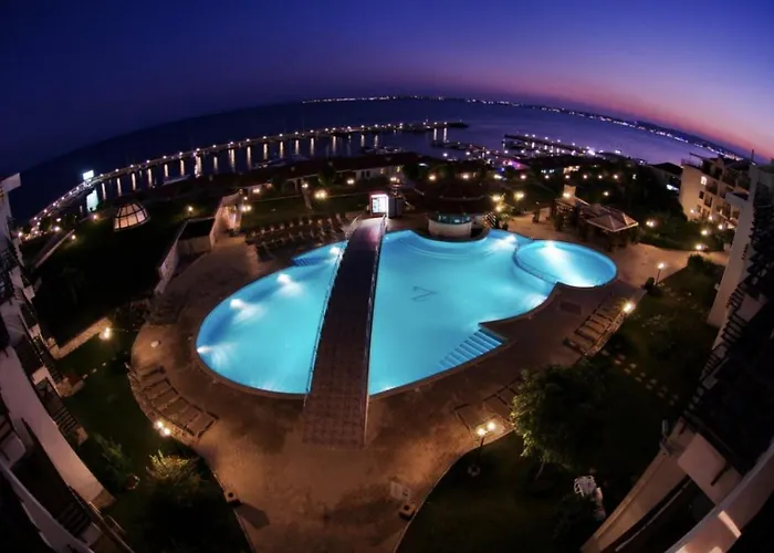 Apartmanhotel Apartello⊛com Diamond - Private Near Marina Dinevi In 4*